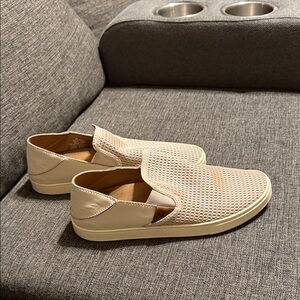 OluKai Women's Cream Slip-On Sneakers